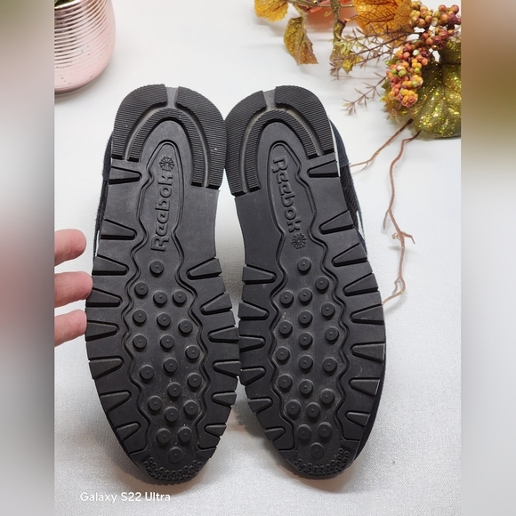 Reebok Men's Black and Pink Sneakers - Picture 4 of 6